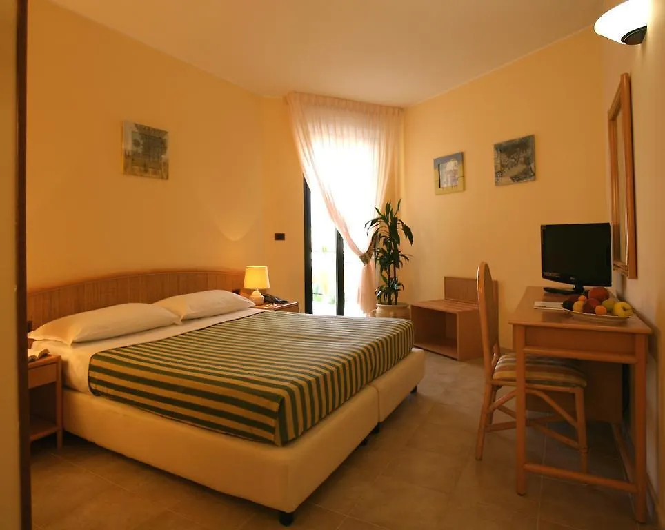 Rina Hotel Alghero 4*,  Italië
